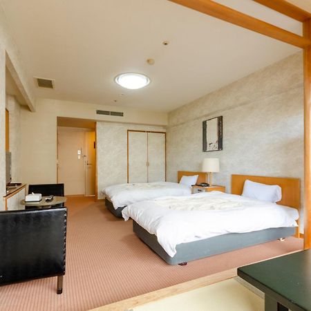 Hotel Ravie Kawaryo Іто Екстер'єр фото